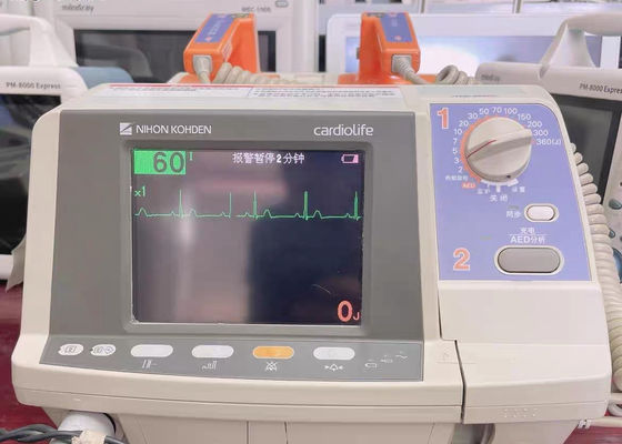Serviço e Reparação do Desfibrilador NIHON KOHDEN TEC-7621C